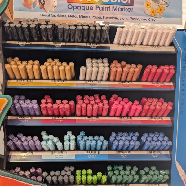Marvy DecoColor Fine 200S – jemný lakový popisovač na olejové bázi